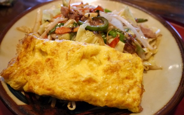 野菜チャンプルーそばセット そば家 鶴小（北谷町）