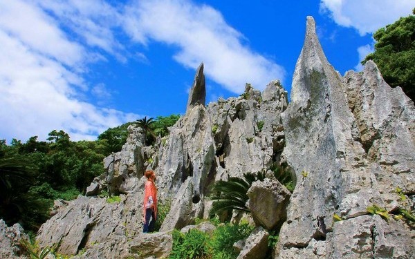 .2015年 大石林山・聖地に昇るご来光（初日の出）スポット