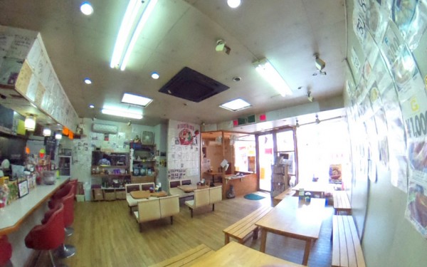 アメリカン・ウチナー（沖縄）が混在 大衆食堂 ミッキー