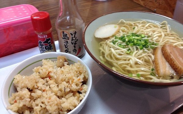 【閉店】けんぱーのすばやー宜野湾店で沖縄そばを食べる！