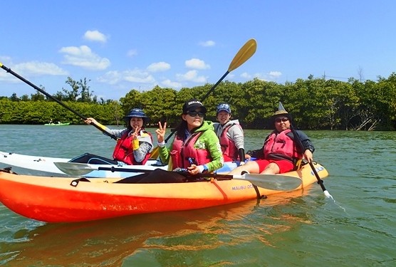 沖縄は冬でも海遊びが十分に出来るんです！