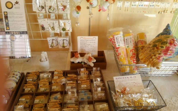 南国気分な器で、沖縄そばが頂けるカフェ 風音(八重瀬町)