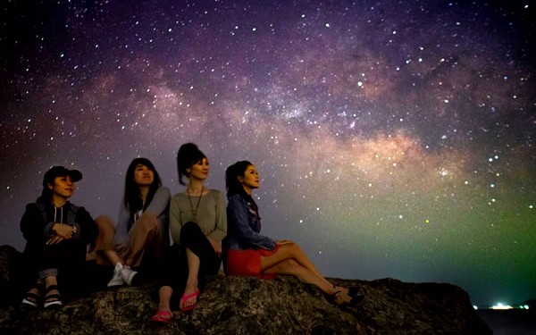 ペンライトアートって何だ？沖縄で体験しよう♪沖縄星空フォトも一緒にね♪