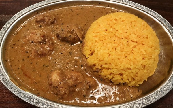 スパイスがたまらない！スパイスカレーゴカルナ（那覇市）