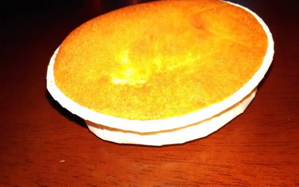 沖縄県産のパインたっぷりのパインアップルケーキ　KUKURU（那覇市）