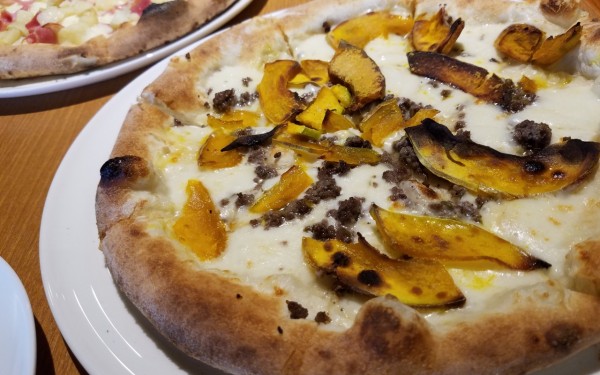 Pizzeria and Bar ARICCIA／ピッツエリア バール アリッチャ（北谷町）