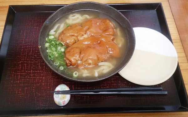 てびちがドーン　南部そば（糸満市）