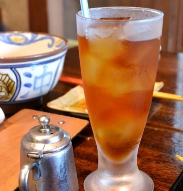 味、ボリューム共に大満足の「楚辺そば」（那覇市）