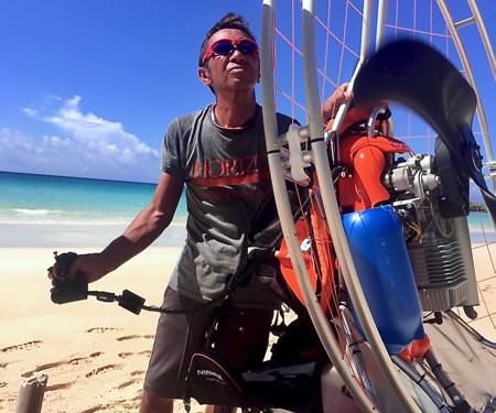 上空200メートルで鳥の気分?宮古島でモーターパラグライダーで飛ぼう!