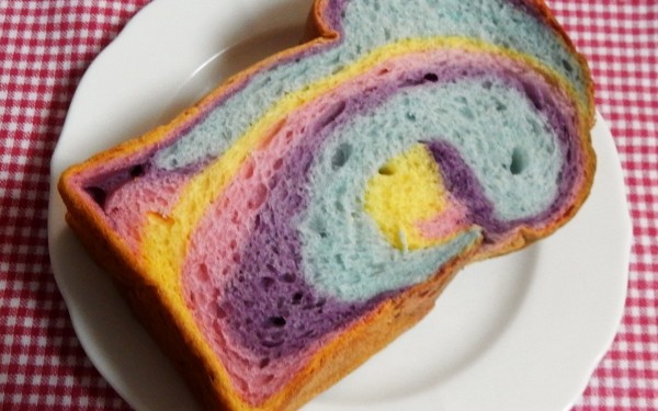 にじいろの食パン Mermaid Bakery (宜野湾市)