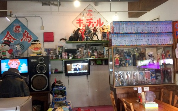 『我2桜（がじろう）ラーメン』で昭和レトロをたっぷり楽しむ？（宜野湾市）