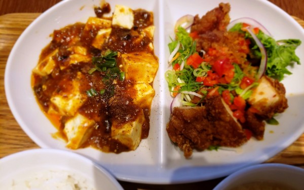 肉厚もっちもち大餃子 紅虎餃子房(豊見城市)