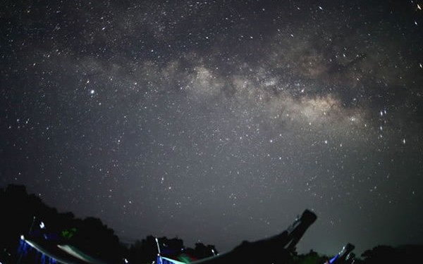 これに決まり！石垣島の星空ツアー！記念撮影にプロ三線奏者のライブもあるからね！