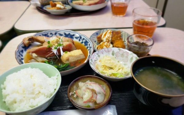 糸満で獲れたキンメダイのお魚定食 食工房まほろば (糸満市)