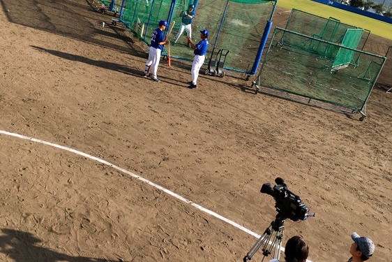 沖縄初のプロ野球チーム「琉球ブルーオーシャンズ」のキャンプの見学に行ってきましたよ！（東風平町）