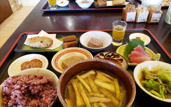 沖縄郷土料理　むじ汁　(金武町)