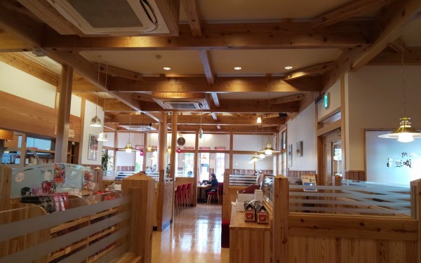 コメダ珈琲糸満店（糸満市）