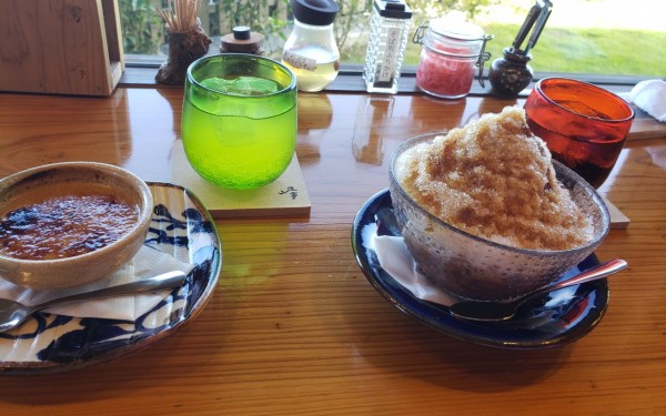 カフェメニューも楽しめる絶景な、おそば屋さん　［南城市］