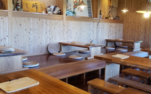 カフェメニューも楽しめる絶景な、おそば屋さん　［南城市］