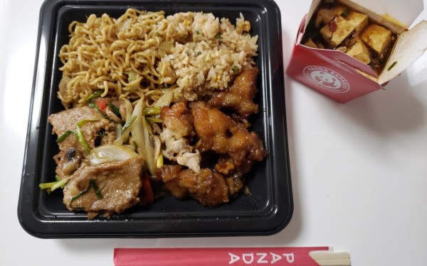 アメリカのチャイニーズレストランだから量たっぷり(浦添市)