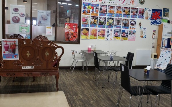スムージーと、ぜんざいの美味しい店　フルーツ屋　[糸満市]