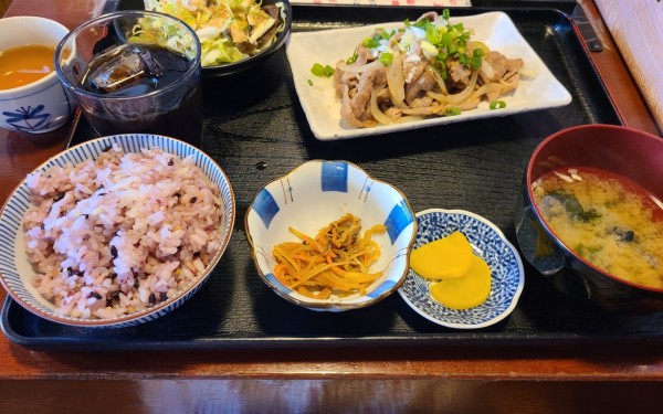 築130年の古民家で、安くて美味しいランチ　[古民家食堂]　南風原町　