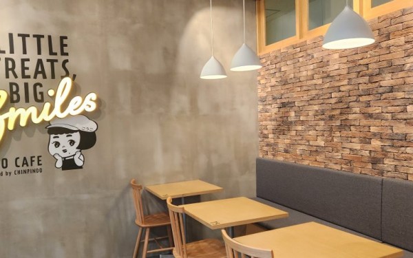 新しくなった工場カフェ　珍品堂(糸満市)工場カフェ(KOJO CAFE)