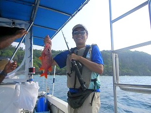 嬉しい送迎付き♪ 沖縄トロピカルフィッシング|浦添市牧港漁港発