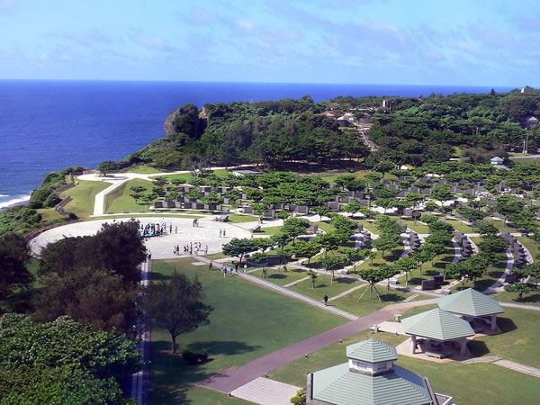 平和祈念公園・平和の礎