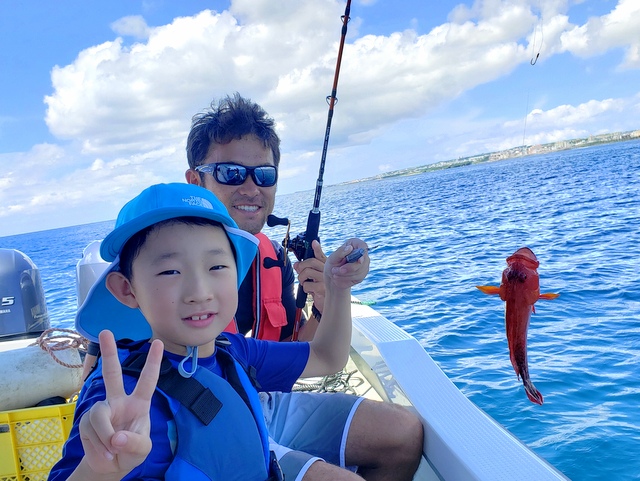 【沖縄本島・シーパーク北谷】手軽に船で釣り体験♪お手軽ボートフィッシング♪