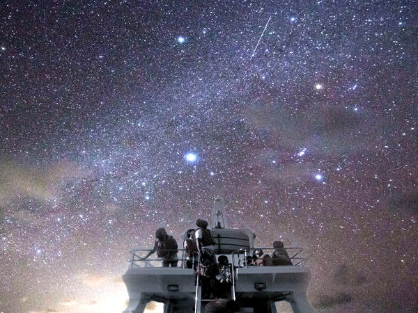 【石垣島】星空観賞クルージング&サンセットツアー♪海面に浮かんで星空を見上げよう♪