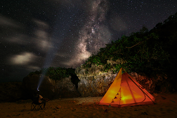 【沖縄本島南部】美ら島星空フォトプラン♪満天の星をバックに記念写真を♪