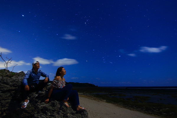 【沖縄本島南部】美ら島星空フォトプラン♪満天の星をバックに記念写真を♪