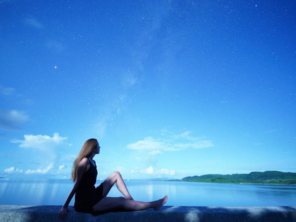 月明かり星空フォト