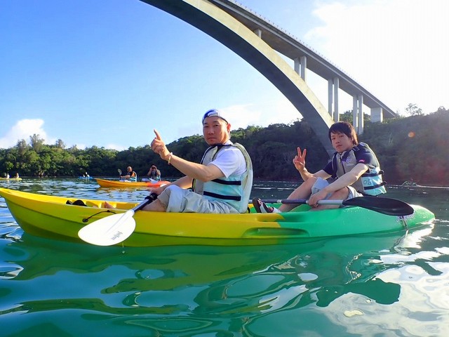 【冬季限定】沖縄ワルミ海峡でのんびりカヤック遊覧♪