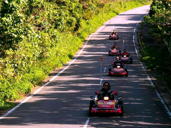 【石垣島】ガイドが先導♪ゴーカートで観光スポット巡りツアー♪グループで参加がお得です♪