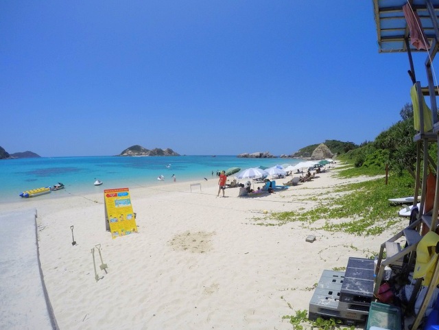慶良間諸島渡嘉敷島(阿波連ビーチ)日帰り海水浴ツアー【那覇発/夏期奇数日限定運行 10:30集合】