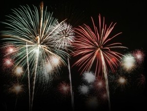 【2020年4月11日限定】日本一早い花火大会≪第17回琉球海炎祭≫★10,000発!花火クルーズ|北谷発
