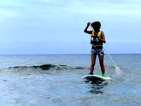 SUPで波乗り