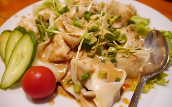 上海家庭料理 上海雲呑 楼（那覇市松山）