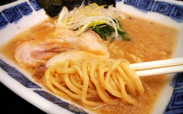 【閉店】城南らーめん 紫龍 那覇小禄店（那覇市金城）