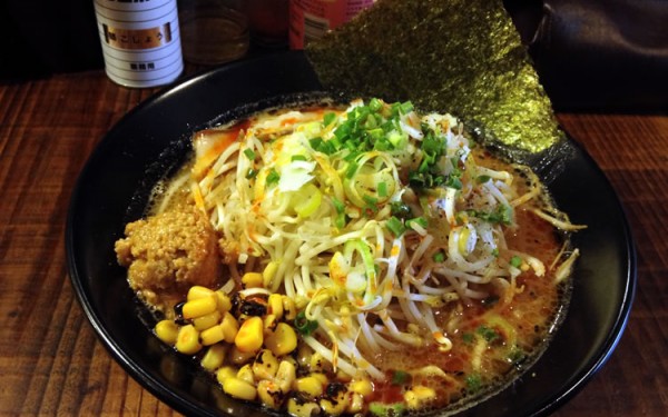 天神矢の味噌ラーメンは本格派！
