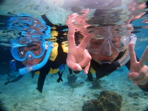 沖縄青の洞窟ダイビングとシュノーケル ダイビングショップレイ がオススメ 沖縄口コミ レジャー