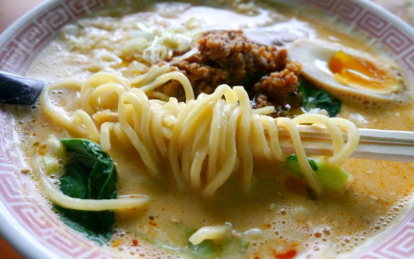 濃厚担々麺 らぁめん空海(那覇市天久)