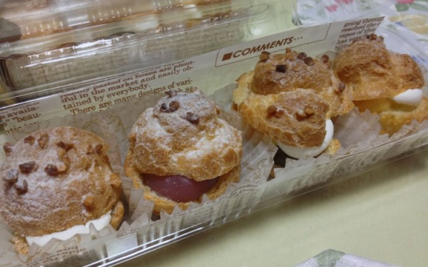 手土産はピエニューのケーキ(那覇市)