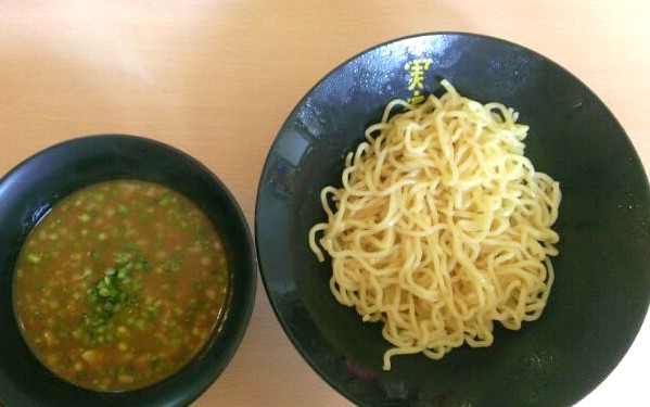 かれー麺　実之和が宮古島に出店！