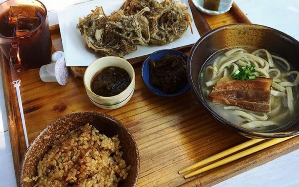 もずくそばの店 くんなとぅ(南城市)