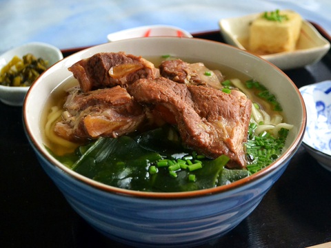 コスパの高い地元飯 わるみ 今帰仁村 がオススメ 沖縄口コミ グルメ