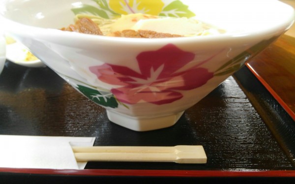 南国気分な器で、沖縄そばが頂けるカフェ 風音(八重瀬町)