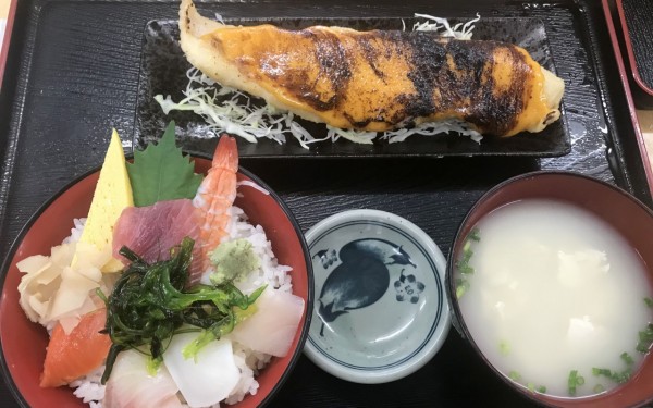 宜野湾はごろも市場